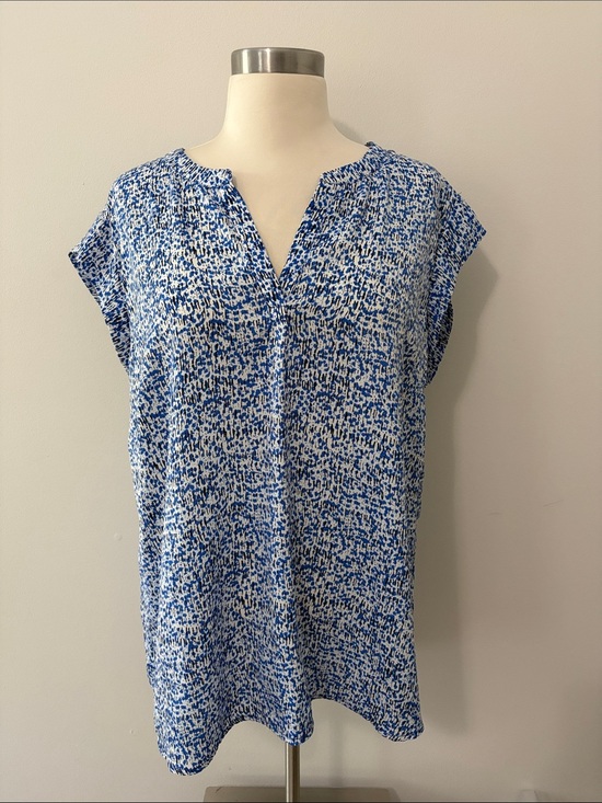 Hilary Radley Tops - Hilary Radley Blue White Black Splatter Print Split-Neck Tunic L Office Church